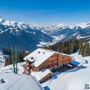 https://lescale-chatel.hotels-rhonealpes.com
